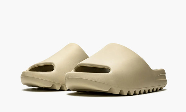 yeezy slides 4.5