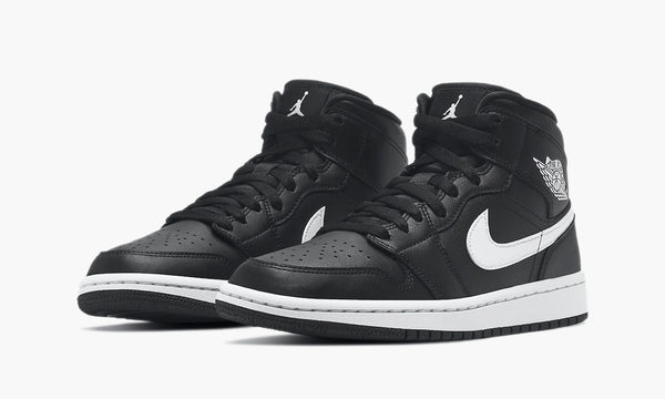 jordan 1 black out