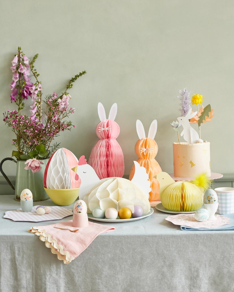 https://cdn.shopify.com/s/files/1/0269/5204/0551/products/meri-meri-easter-table-decorations-6-piece-set-1_1024x1024.jpg?v=1648524157