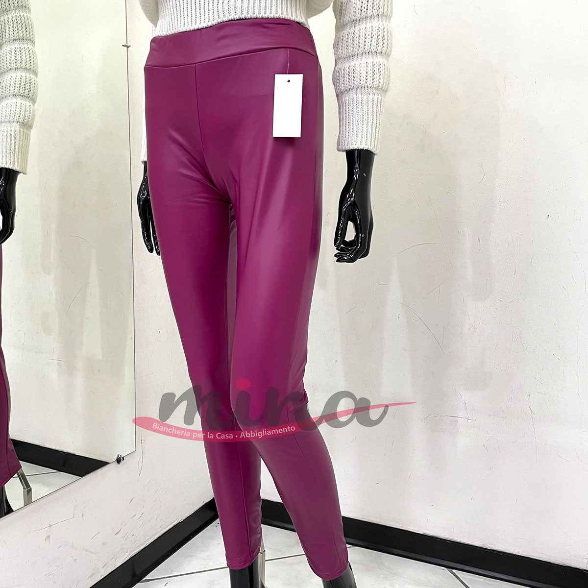 Pantalone similpelle felpati , elasticizzato , varie taglie e colori