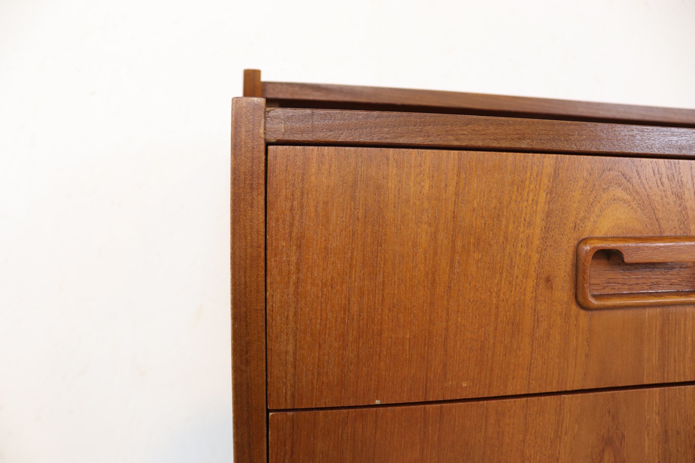 Retro Mid Century Sideboard Compact Danish Style Teak Six Drawers Vint Teakyfinders 9945