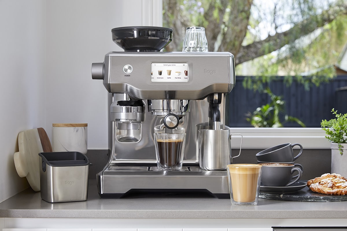 Sage Oracle Touch home espresso machine