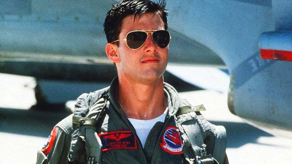 lentes de sol ray ban hombre: Tom Cruise en Top Gun luciendo los Ray Ban Aviator