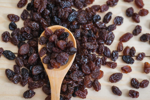 Are raisins healthy to eat everyday?
