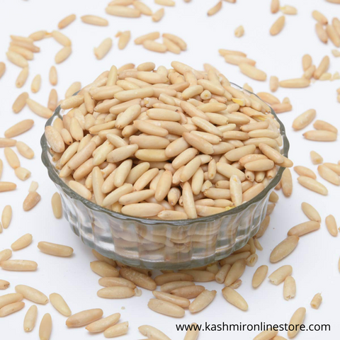 चिलगोजा क्या है (What is Pine Nuts in Hindi) –