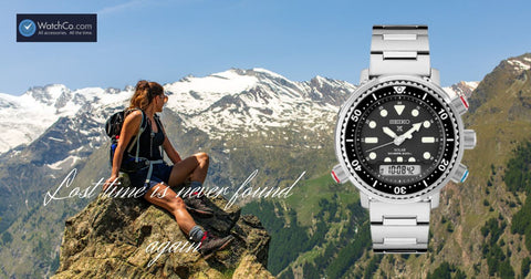 Quartz Watches as a Gift to a Traveler