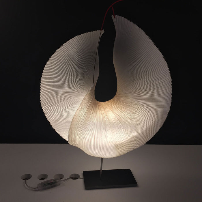 Ingo Maurer Yoruba Rose Table Lamp | Interior-Deluxe.com