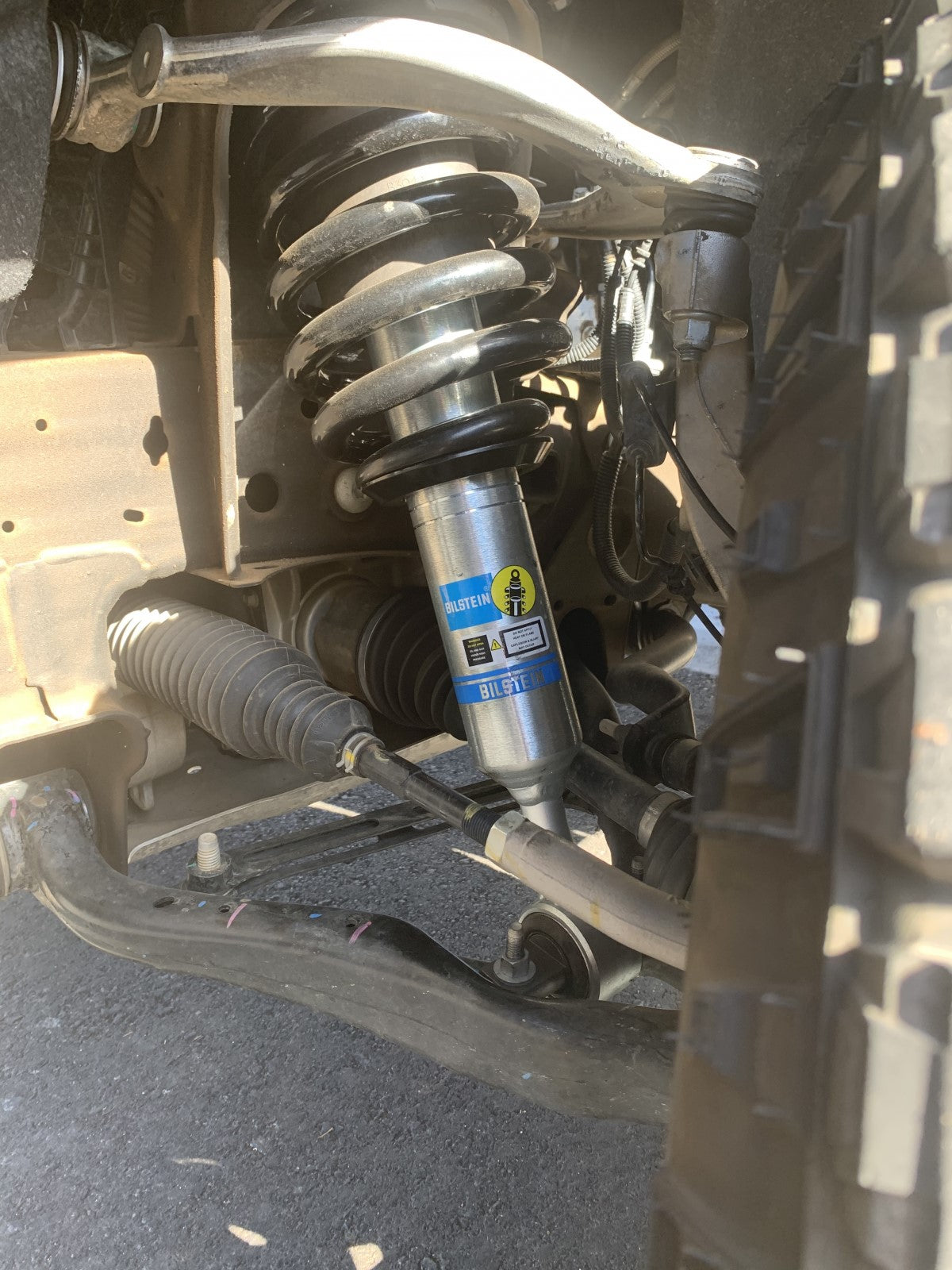 2019 2021 Silverado Sierra 1500 Bilstein B8 6112 Suspension Kit