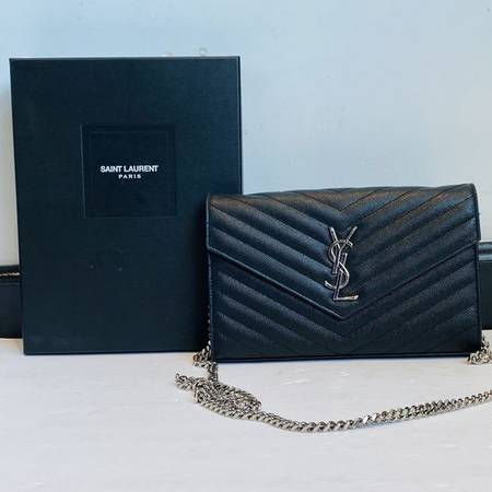 Louis Vuitton Rosewood Avenue Amarrant Patent leather ref.250646 - Joli  Closet