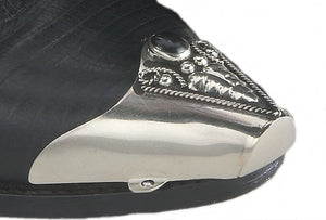 Stiefelspitze oder Stiefelhacke Westernstiefel verziert mit schwarzem Stein