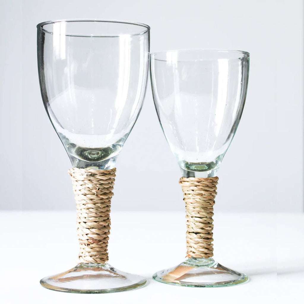 https://cdn.shopify.com/s/files/1/0269/9336/0981/products/large-seagrass-wine-glass-560422_1024x1024.jpg?v=1701974956