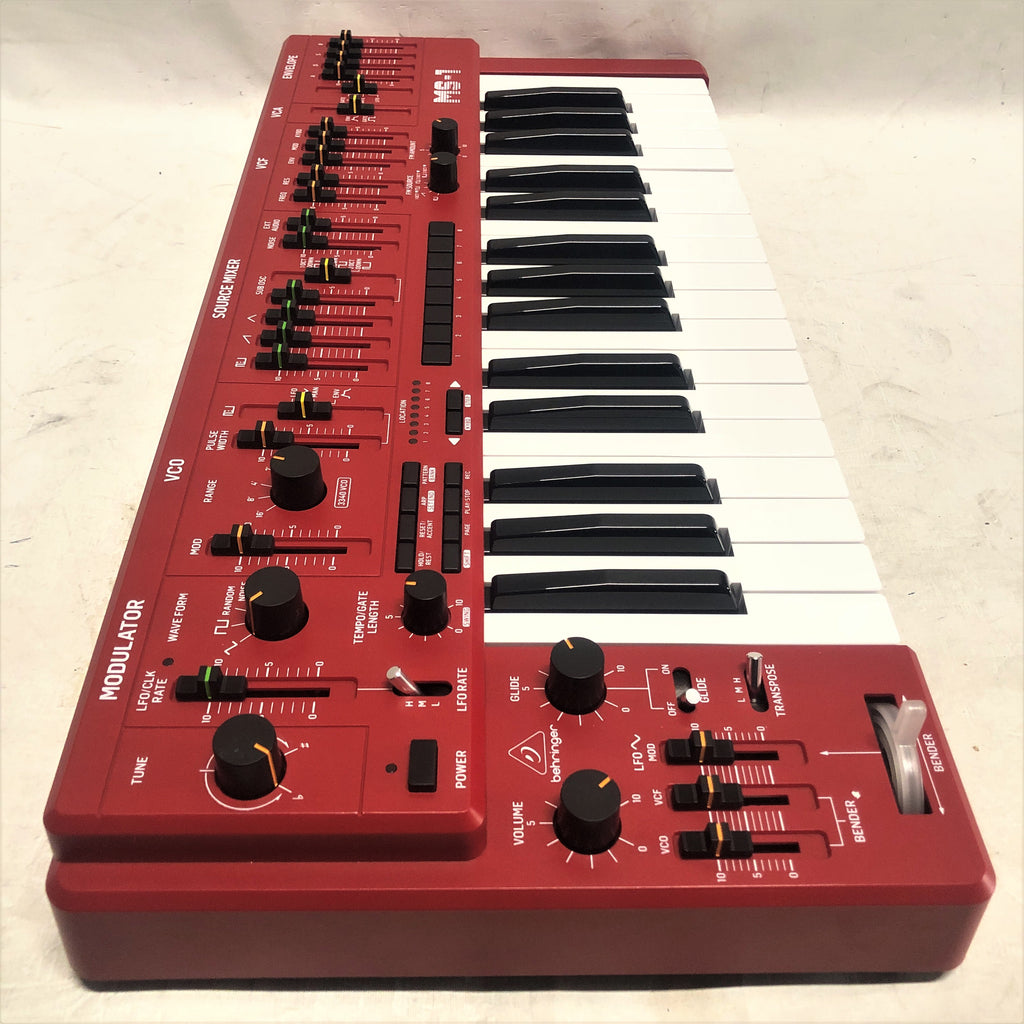 Behringer MS-1-RD / MS-101-RD Analog Synthesizer with 32 Full-Size Keys -  DEMO