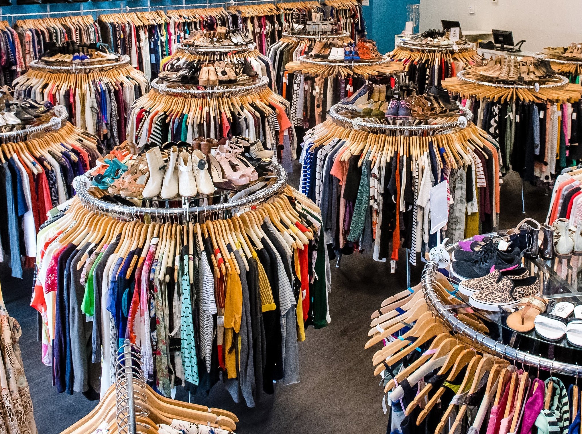 What's the Difference Between a Thrift Shop and a Consignment Store? –  Current Boutique