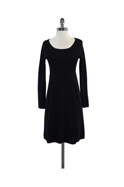 Long Sleeves Scoop Neck Pleated Cotton Dress