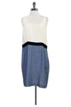 Snap Closure Side Zipper Above the Knee Sleeveless Dress With a Ribbon