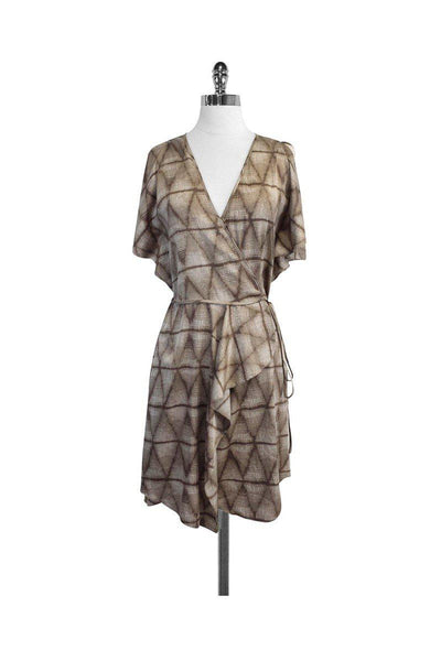Cold Shoulder Short Sleeves Sleeves Plunging Neck General Print Polyester Flowy Wrap Dress