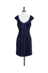 V-neck Polyester Cap Sleeves Dress With a Ribbon