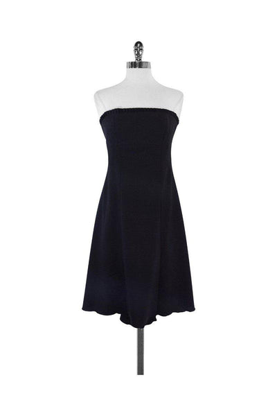 Strapless Hidden Back Zipper Pleated Dress With a Ribbon