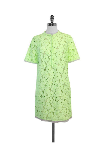 Short Sleeves Sleeves Shift Pocketed Snap Closure Floral Print Dress