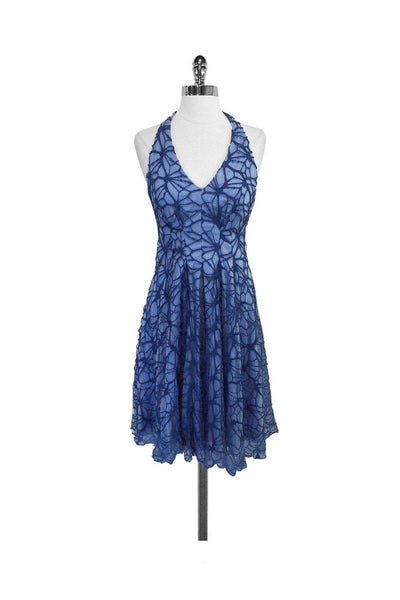 V-neck Full-Skirt Sleeveless Hidden Back Zipper Floral Print Dress