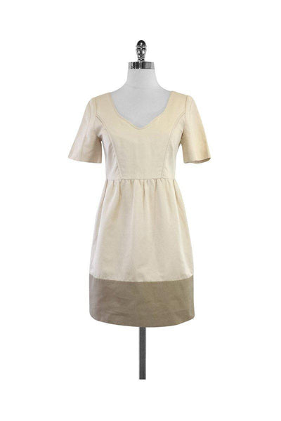 Flared-Skirt Short Sleeves Sleeves Scoop Neck Hidden Back Zipper Dress