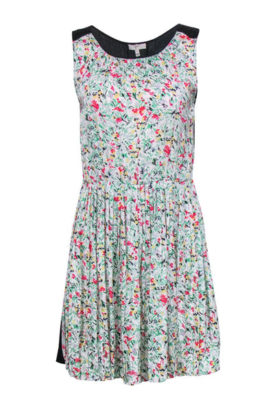 Scoop Neck Elasticized Waistline Pleated Denim Floral Print Dress