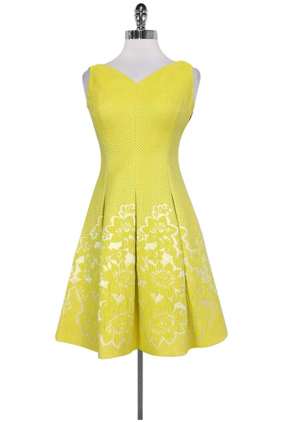 Sophisticated Embroidered V Back Hidden Side Zipper Flared-Skirt Dress