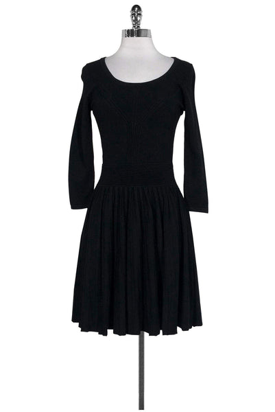 Above the Knee Long Sleeves Round Neck Ribbed Little Black Dress