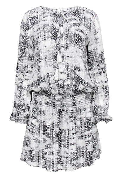 V-neck Geometric Print Elasticized Waistline Shift Long Sleeves Beach Dress With Ruffles