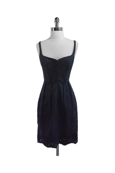 Back Zipper Sleeveless Below the Knee Dress