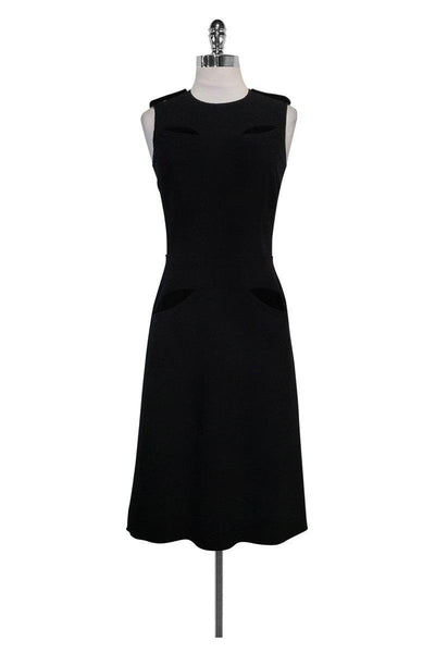 Sophisticated Round Neck Sleeveless Back Zipper Fitted Pocketed Little Black Dress