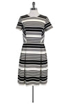 Short Sleeves Sleeves Striped Print Back Zipper Fitted Round Neck Dress