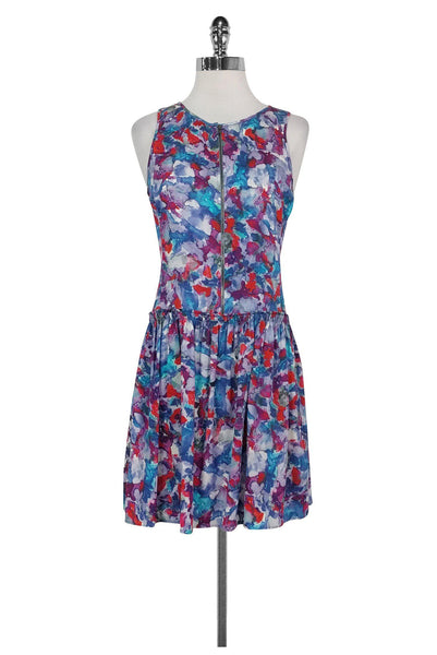 General Print Dropped Waistline Pocketed Sleeveless Round Neck Dress