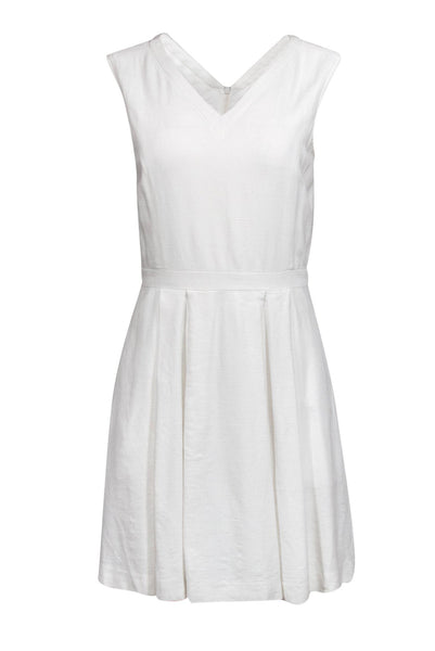V-neck Pocketed Fitted Hidden Back Zipper Sleeveless Fit-and-Flare Summer Dress