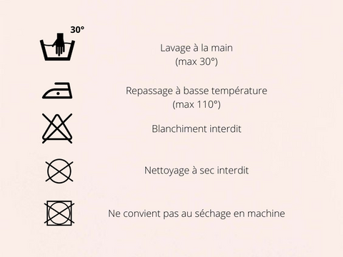 Ensemble Raquelia à laver délicatement à la main ou avec un filet à linge.