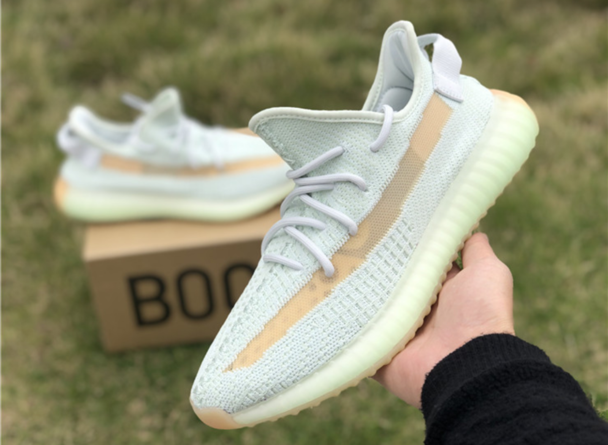 boost 350 v2 hyperspace