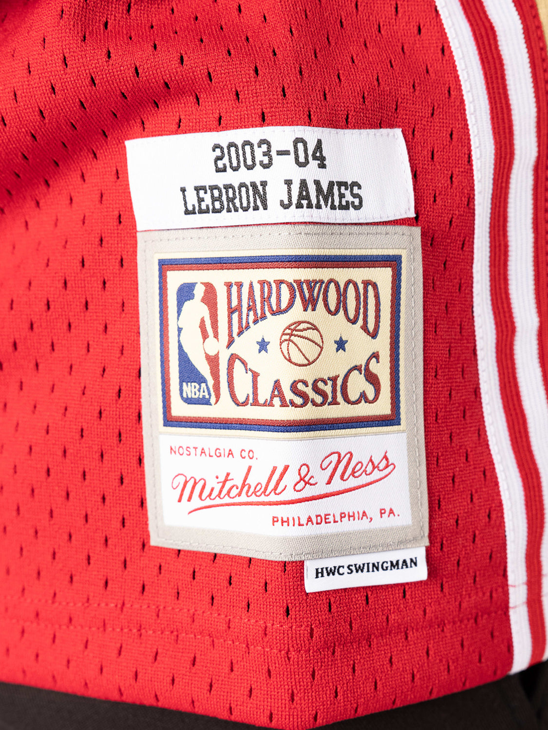 Men's Mitchell & Ness LeBron James White Cleveland Cavaliers 2003-04  Hardwood Classics Swingman Jersey