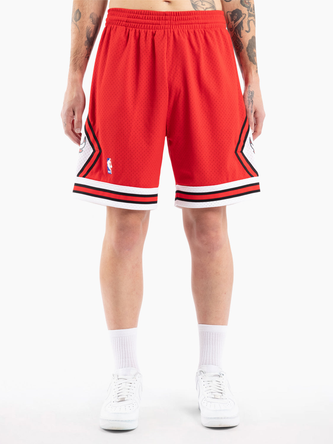 Chicago Bulls 1997-98 Road Swingman Shorts | Mitchell & Ness