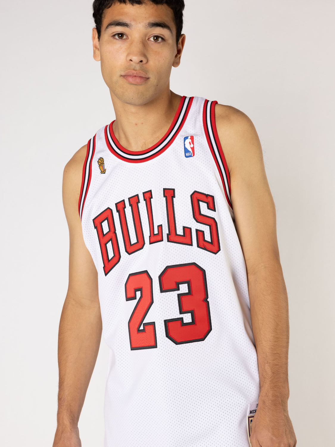 Mitchell & Ness Authentic '95 Chicago Bulls Michael Jordan Home Finals -  SoleFly
