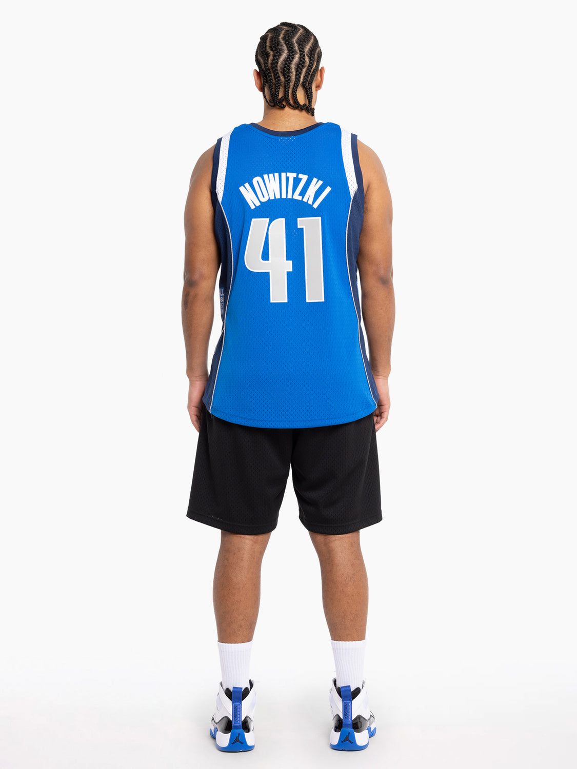 NBA Jerseys, Hall of Fame Sports Memorabilia