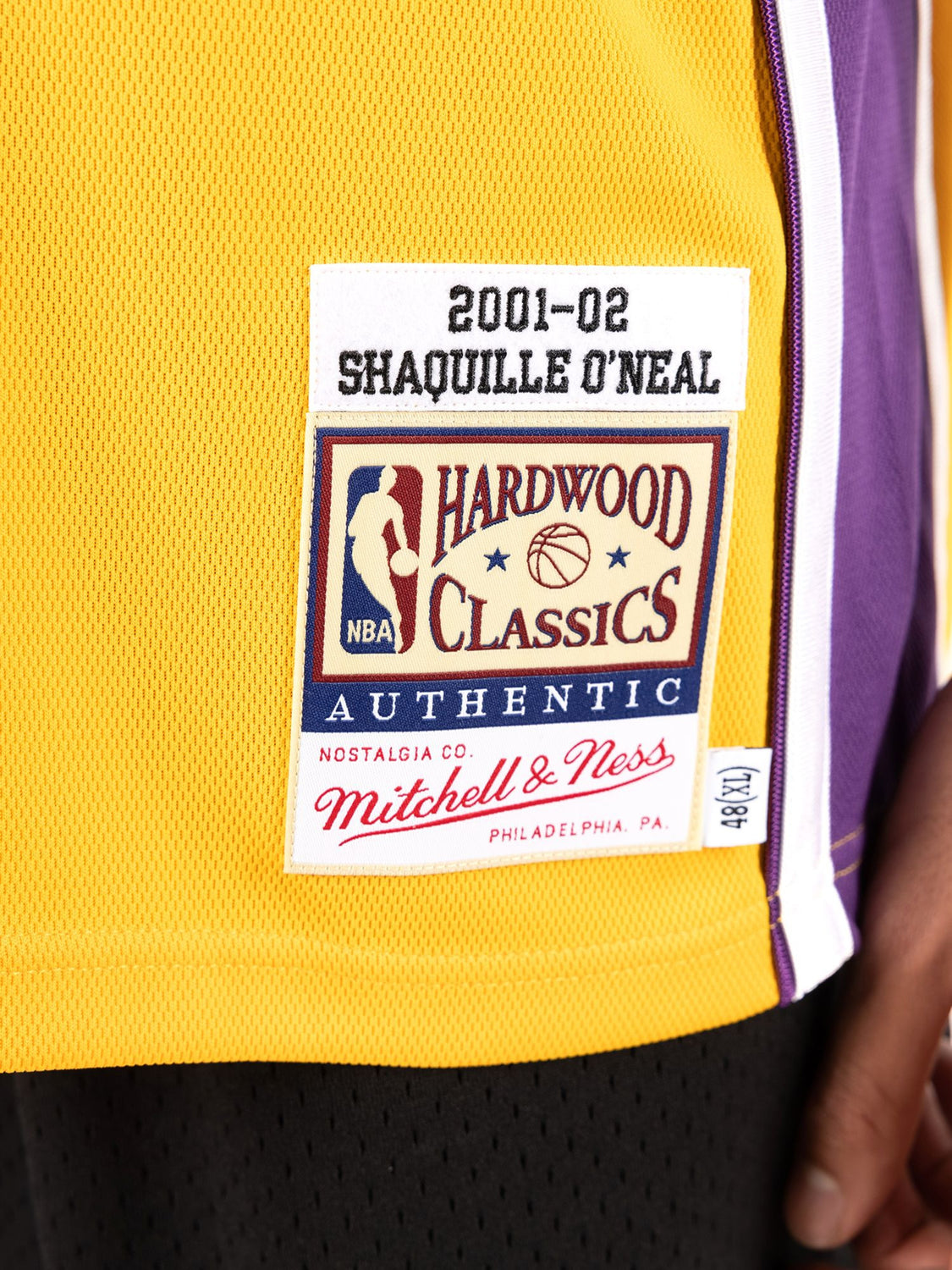 Men's Los Angeles Lakers Kobe Bryant Mitchell & Ness Gold 2001-02 Hardwood  Classics Authentic Jersey