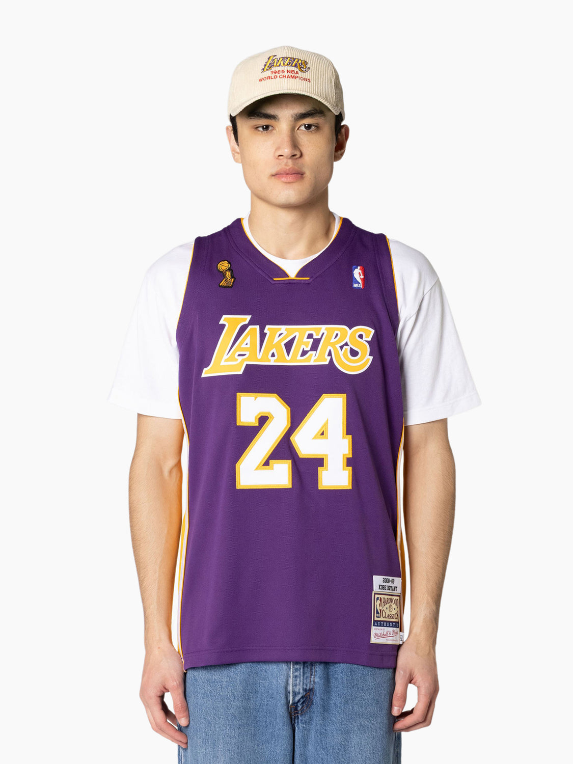 Shop Mitchell & Ness Los Angeles Lakers Kobe Bryant 2007-2008