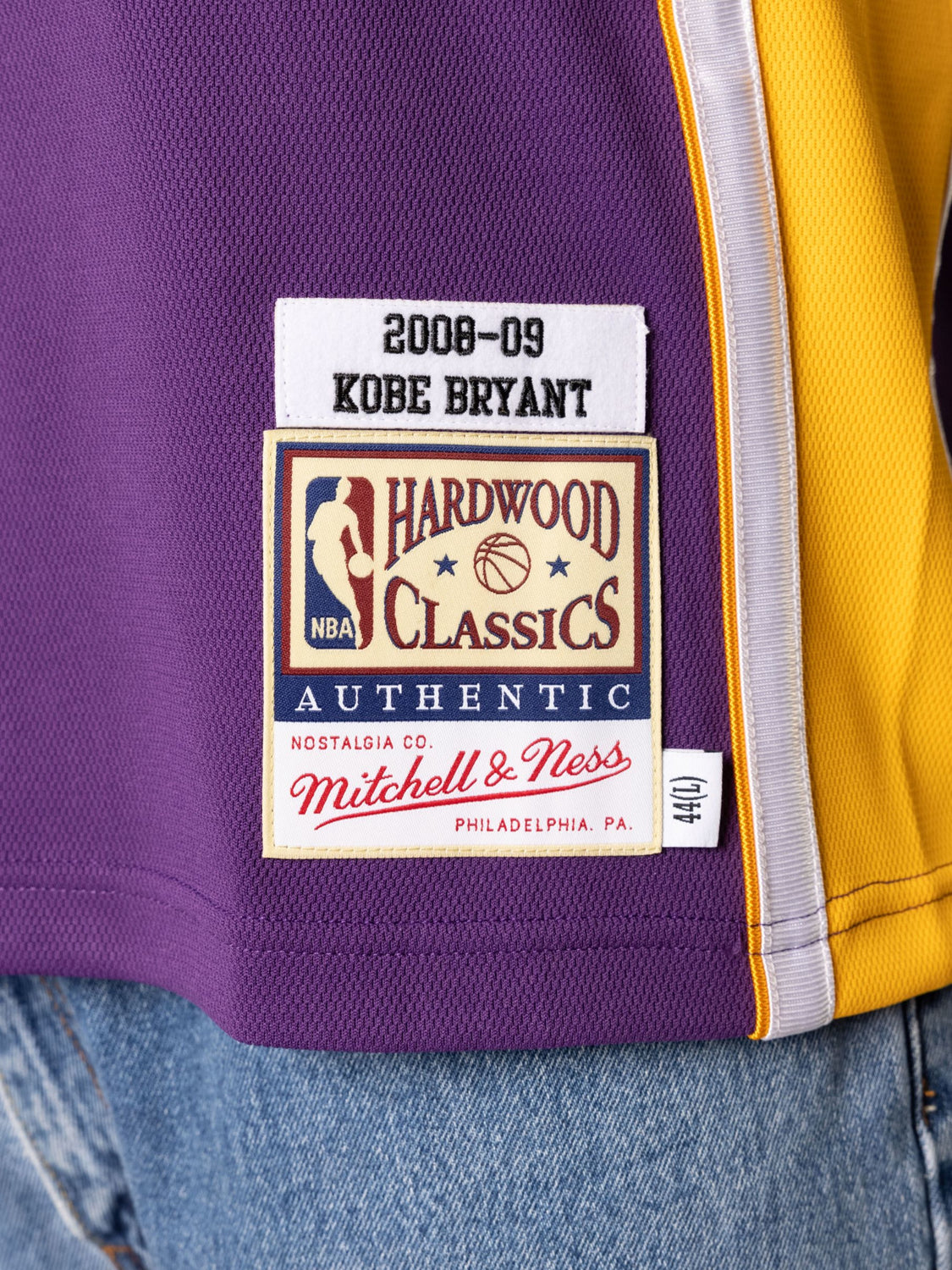 Kobe 2008-09 L.A Lakers Road Authentic Jersey | Mitchell & Ness