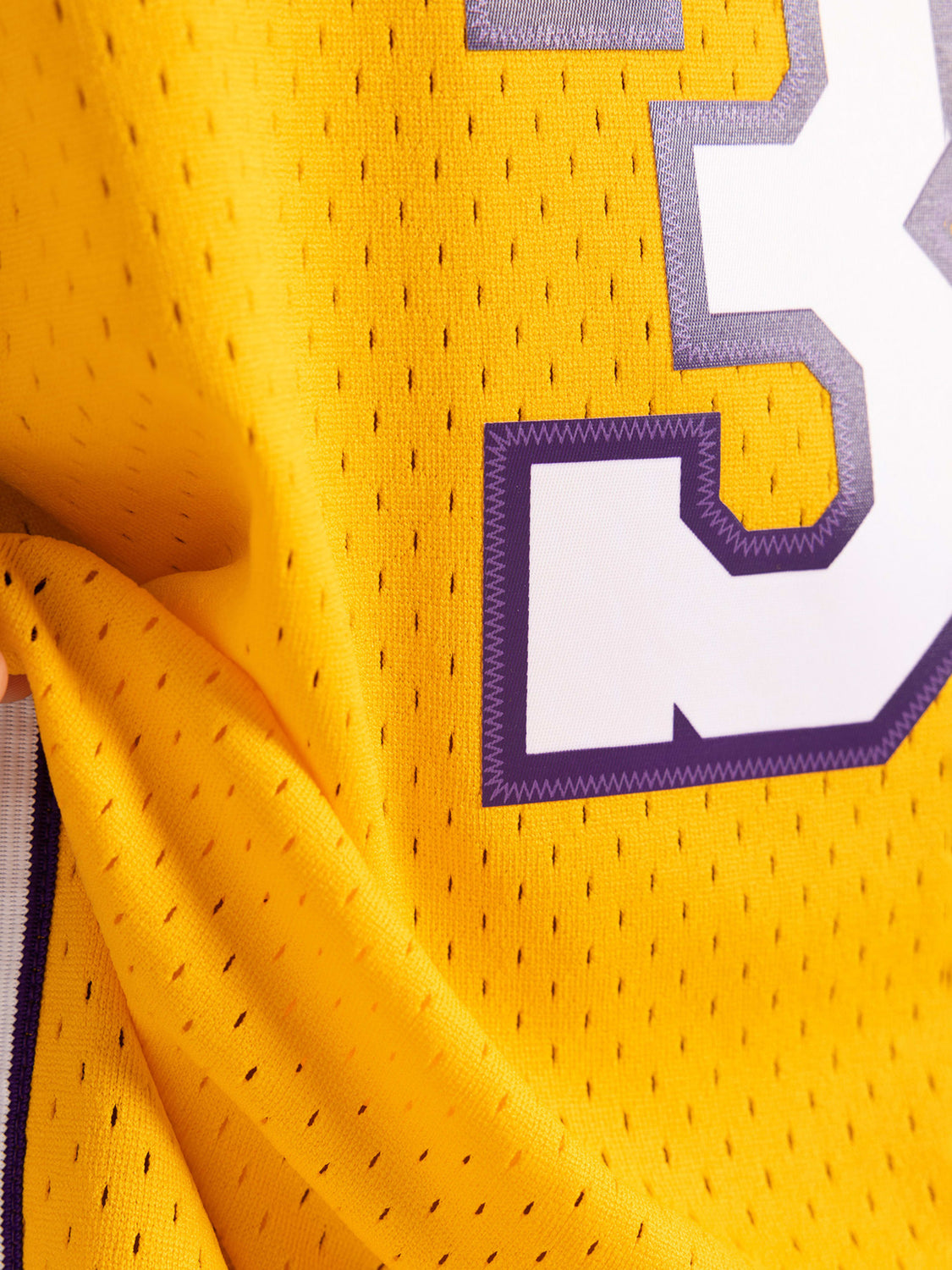 Mitchell & Ness NBA Swingman Los Angeles Lakers 99 Shaquille O'Neal Men's  Jersey Yellow SMJYGS18179-ALLTGD99SON