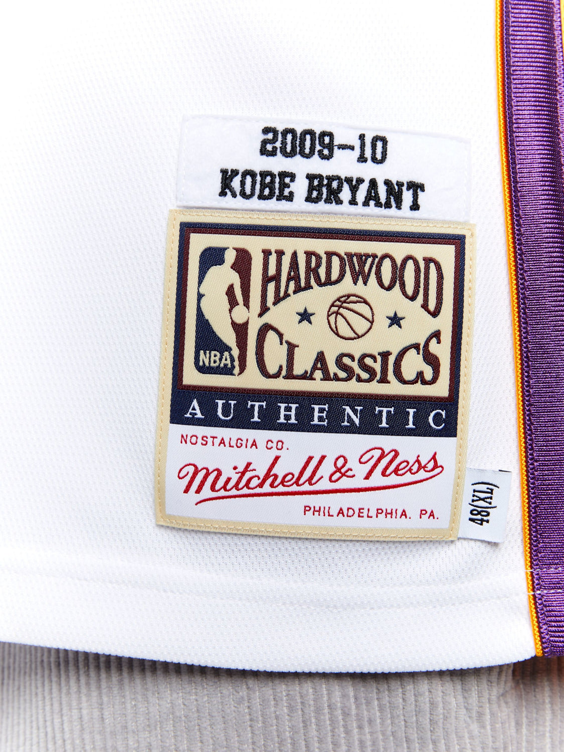 Kobe Bryant Los Angeles Lakers Mitchell & Ness 2009-10 Hardwood Classics  Authentic Jersey - White