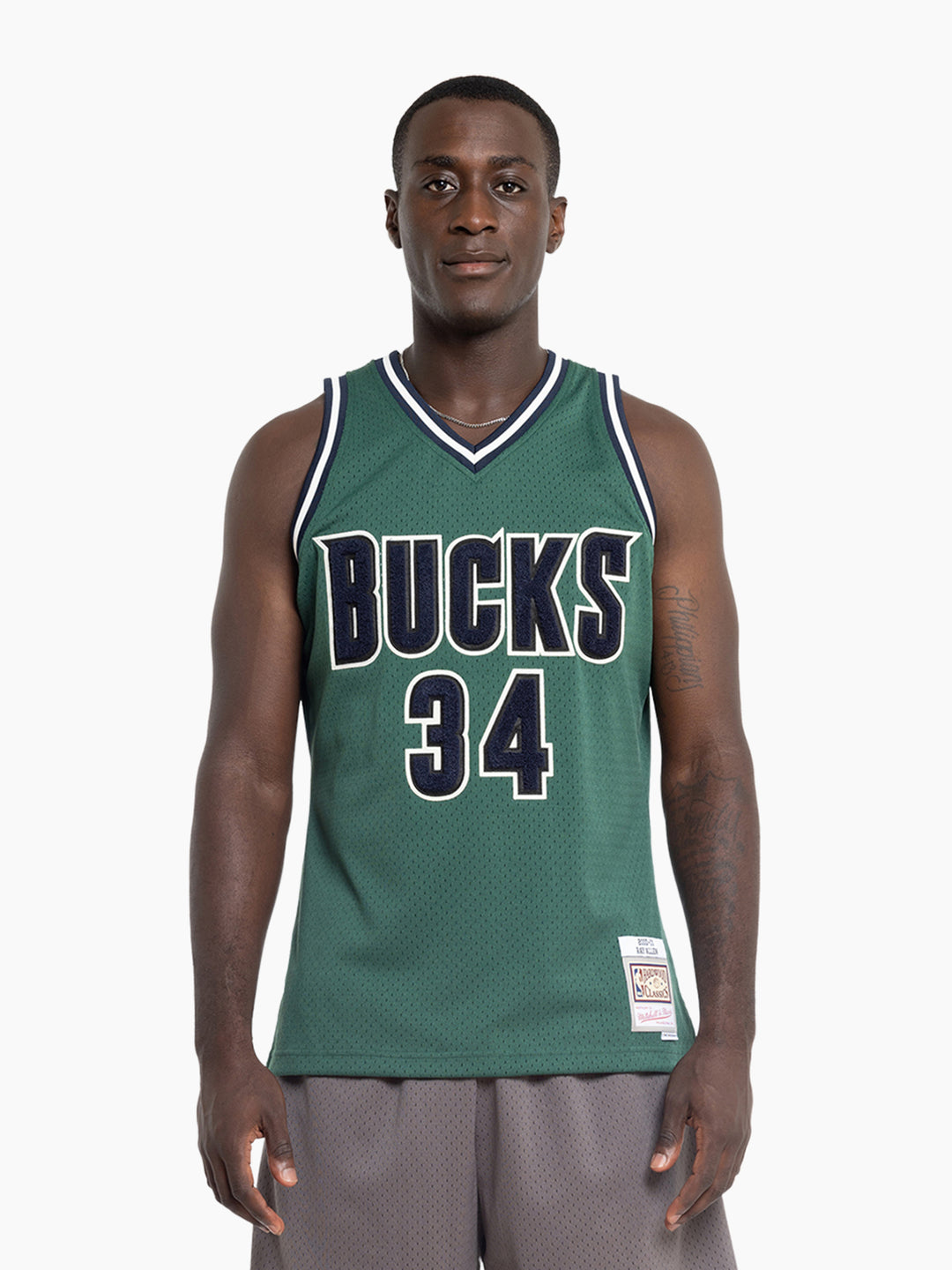 Official Milwaukee Bucks Gear, Bucks Jerseys, Bucks Shop, Apparel