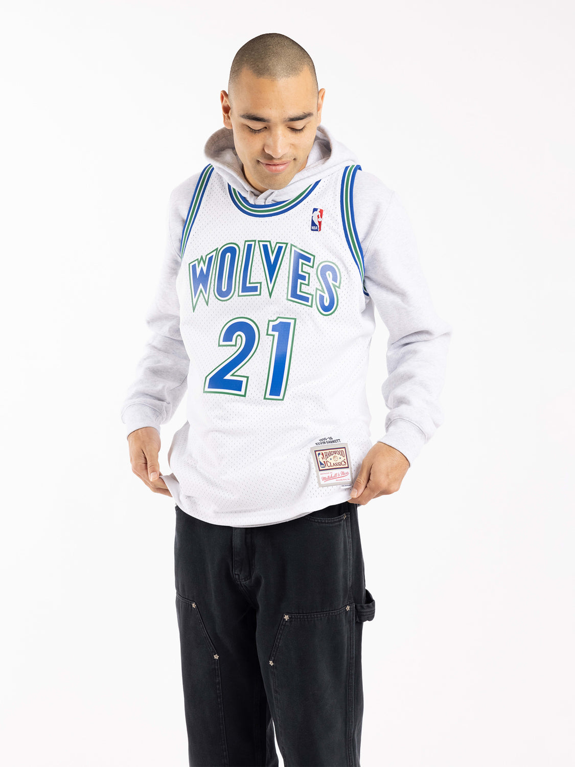 KEVIN GARNETT Home TIMBERWOLVES Mitchell & Ness HARDWOOD Classic  SWINGMAN Jersey