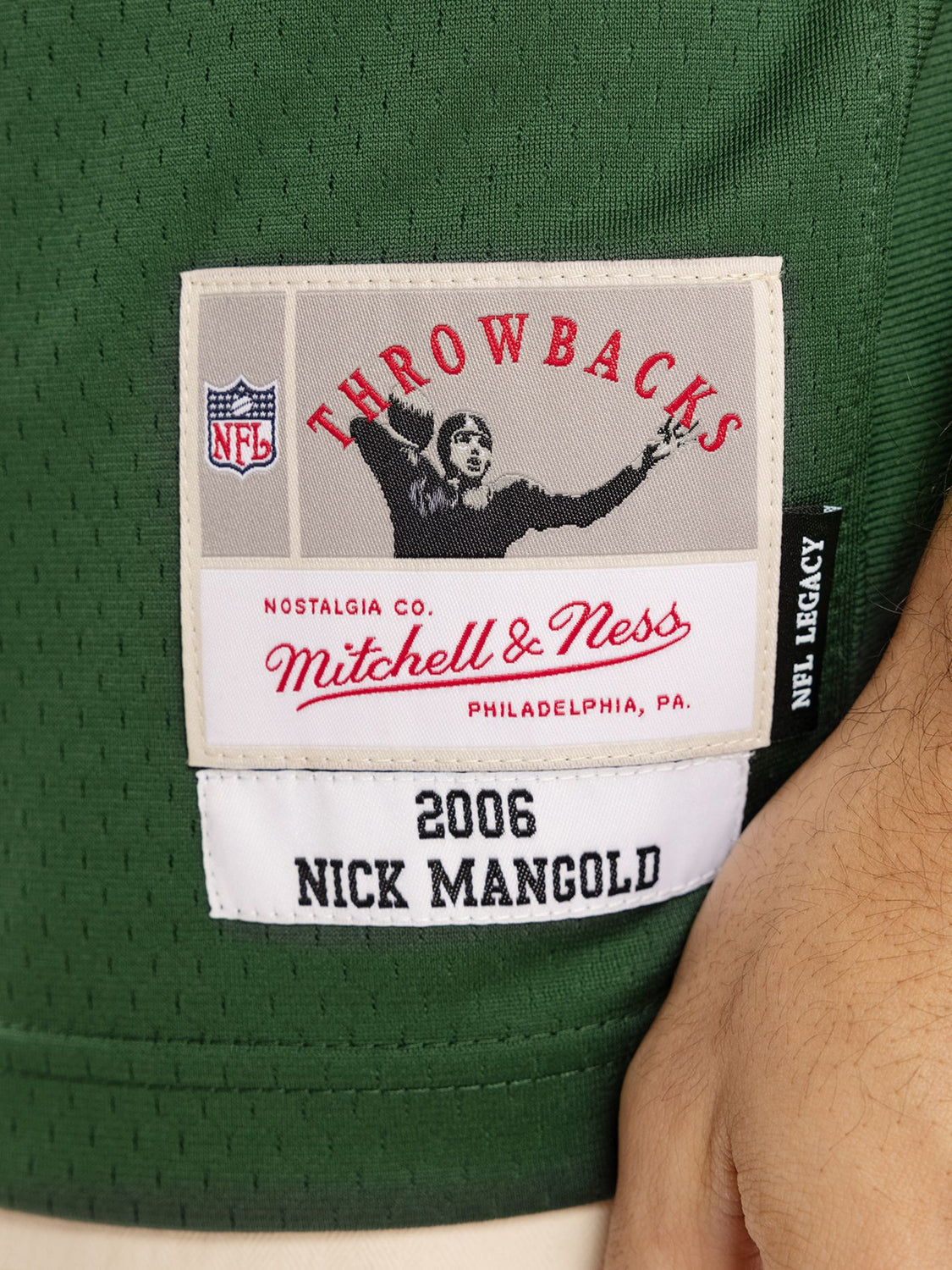 Mitchell & Ness Men's New York Jets Nick Mangold #74 2006 Green Throwback  Jersey