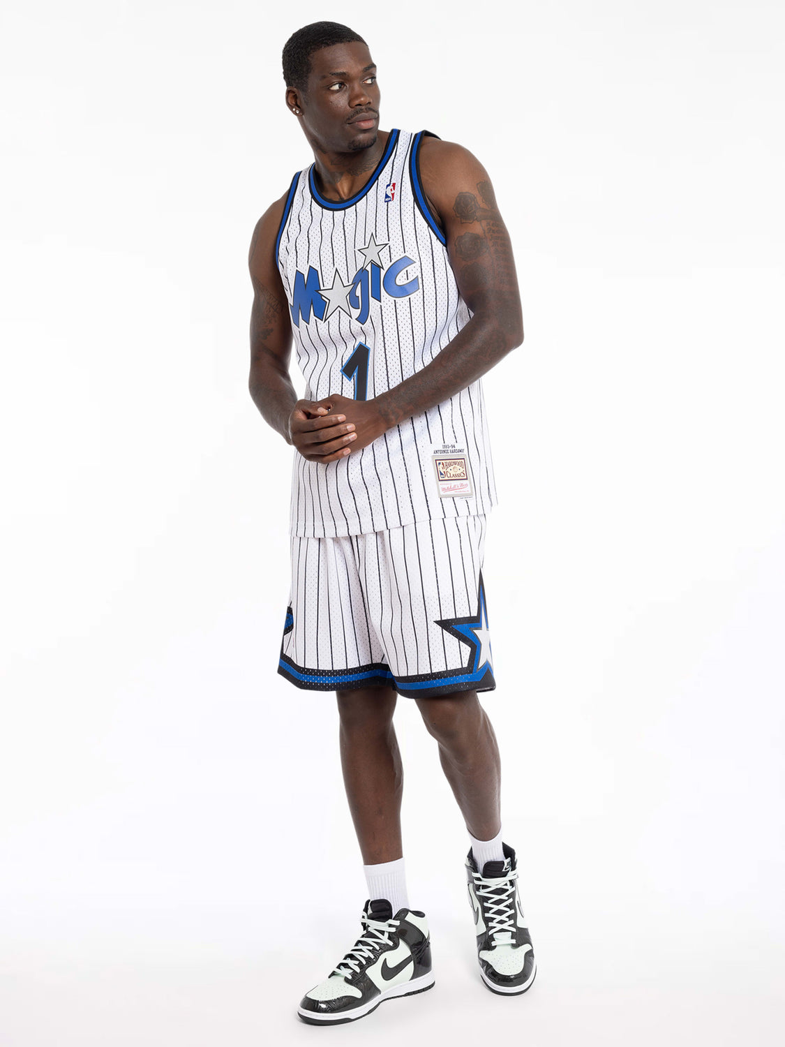 Mitchell & Ness Anfernee Hardaway Orlando Magic 1993-94 Men's White  Pinstripe Swingman Jersey