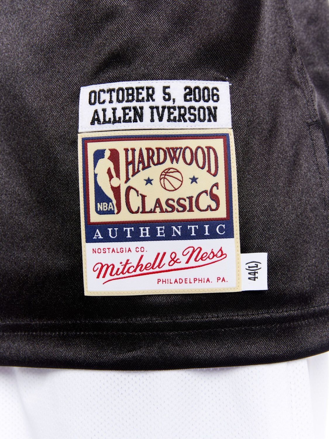 Men's Mitchell & Ness Allen Iverson Black Philadelphia 76ers Hardwood Classics Authentic 2006 Jersey Size: Medium